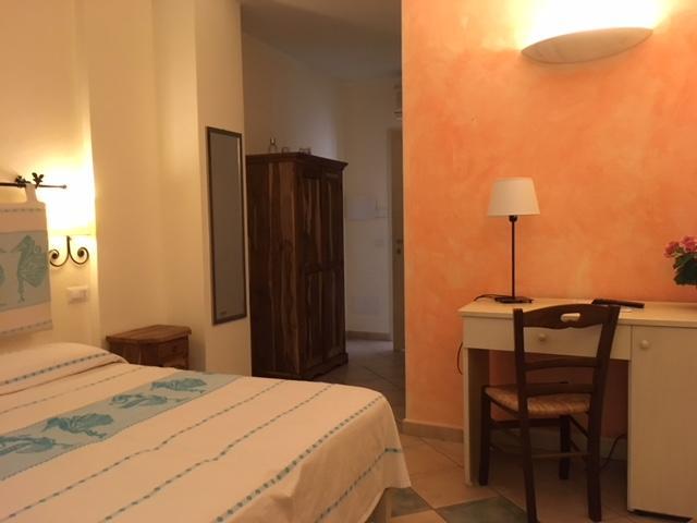 Hotel Maxim Olbia Exterior photo